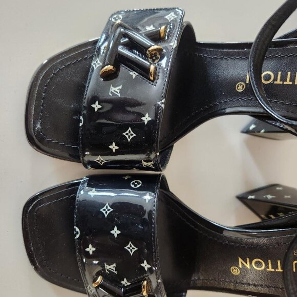 Louis Vuitton Black and Gold Sandals - Picture 4 of 8